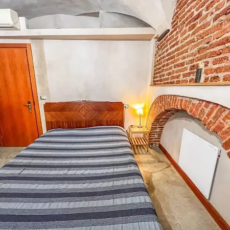 Lovingenoa - Red One Passion Apartmán *