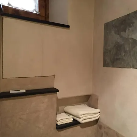 Lovingenoa - Red One Passion Apartamento