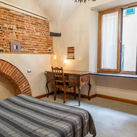 Lovingenoa - Red One Passion Apartman